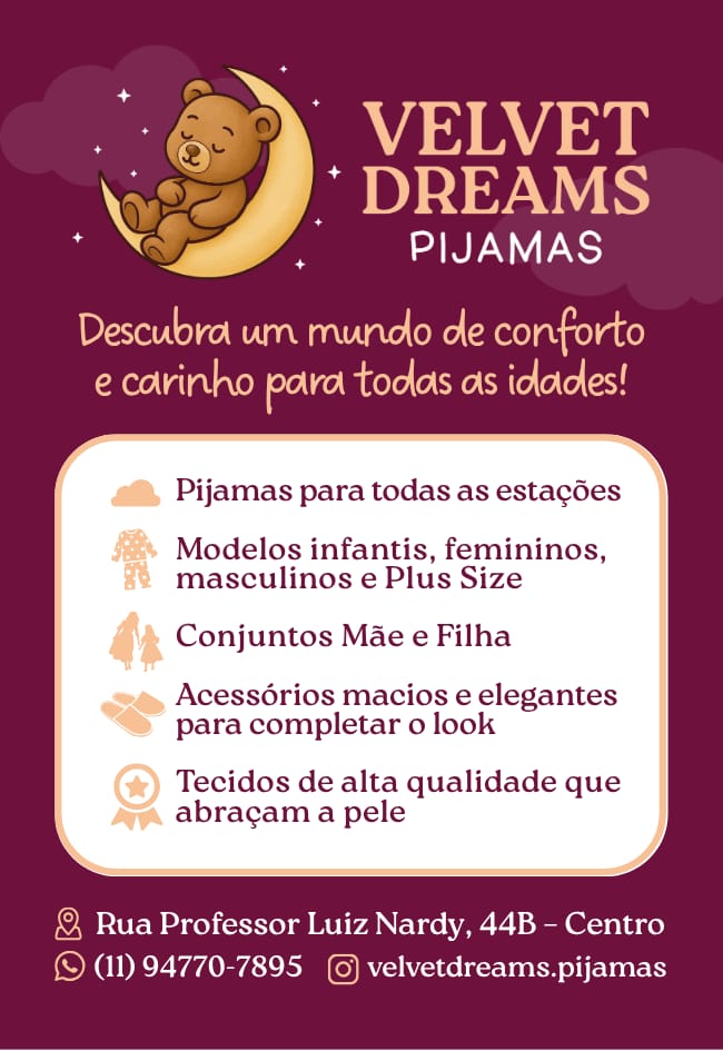 Pijama de seda rosa confortável